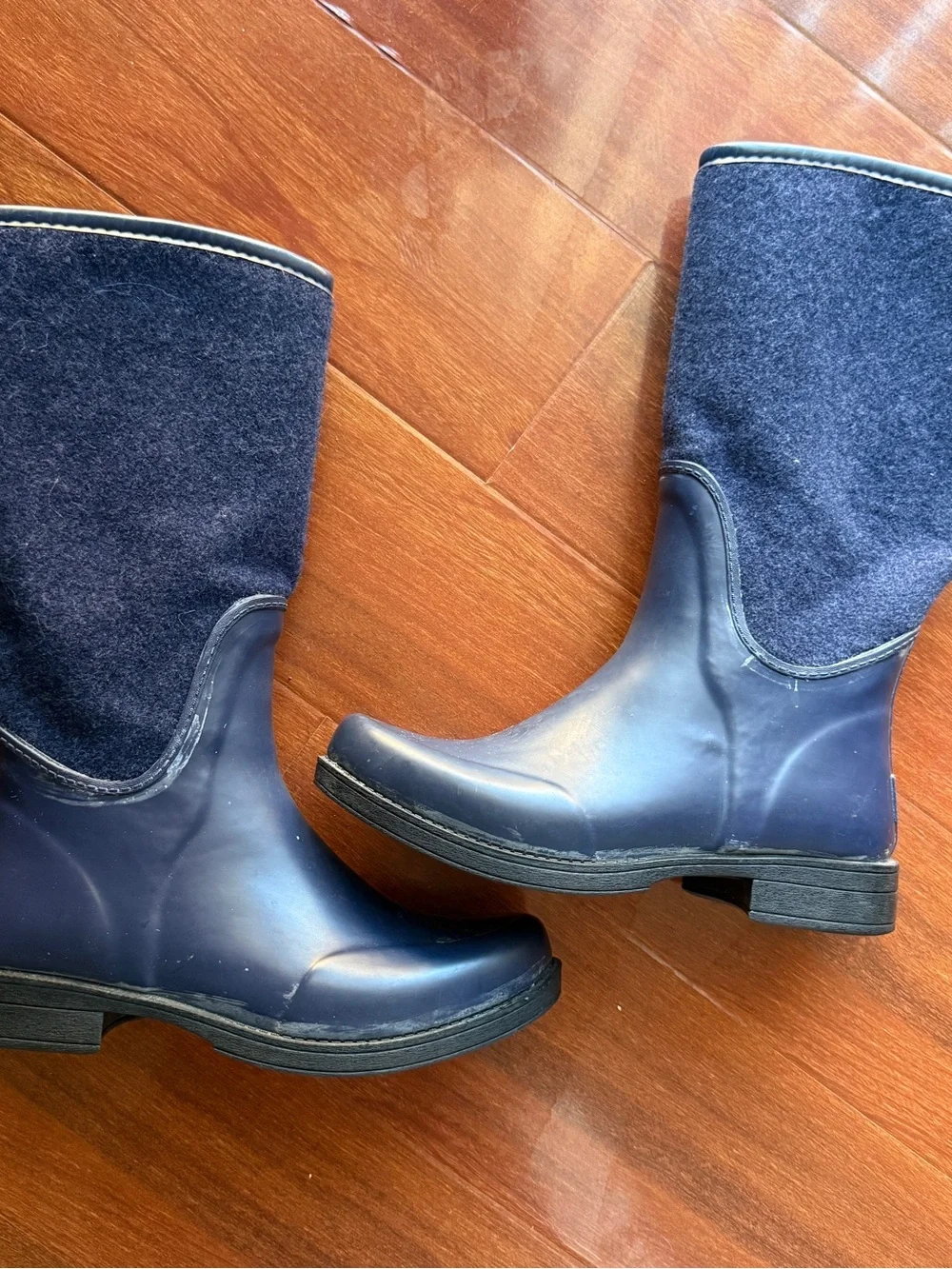 UGG Navy Waterproof Mid-Calf Rain Boots Women's 9M